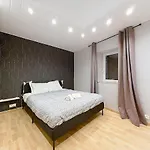 Maison 11 Couchages Veyre- Monton Appartement