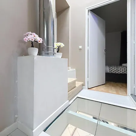 Апартаменты Maison 11 Couchages Veyre- Monton Veyre-Monton